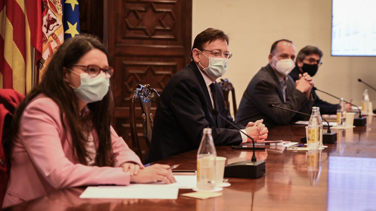 Ximo Puig preside la reunión para la Prevención y Actuación ante la covid-19.