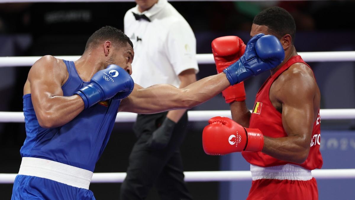 Reyes Pla, durante su combate de cuartos de final de boxeo en los Juegos Olímpicos de París 2024