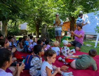 La biblioteca cambadesa acoge la gira provincial de «Cantareiras»