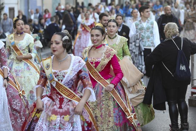 Visita de cortesía a las fallas del Port de Sagunt