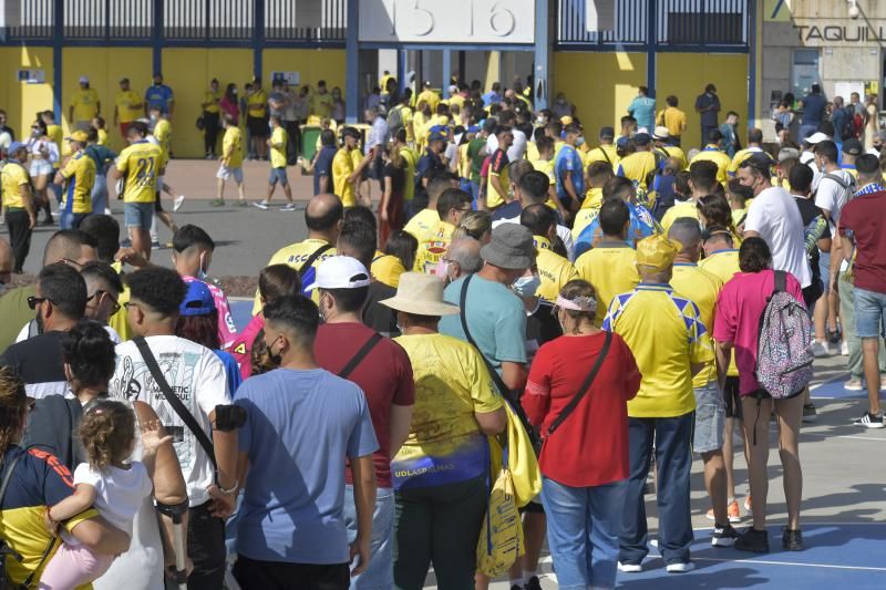 Ambiente durante el derbi en el Estadio de Gran Canaria