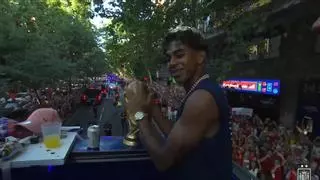 Lamine se corona en la rúa