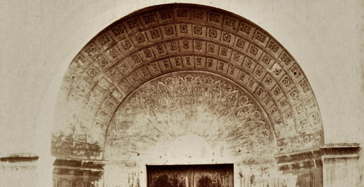 Detalle del portal mayor antes de las obras de 1887.