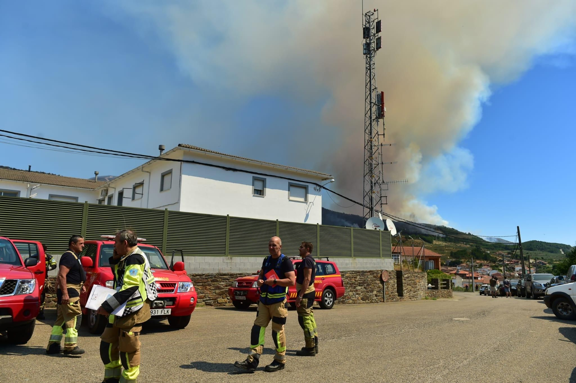 Fotogalería | Así se está desarrollando el incendio en Las Hurdes