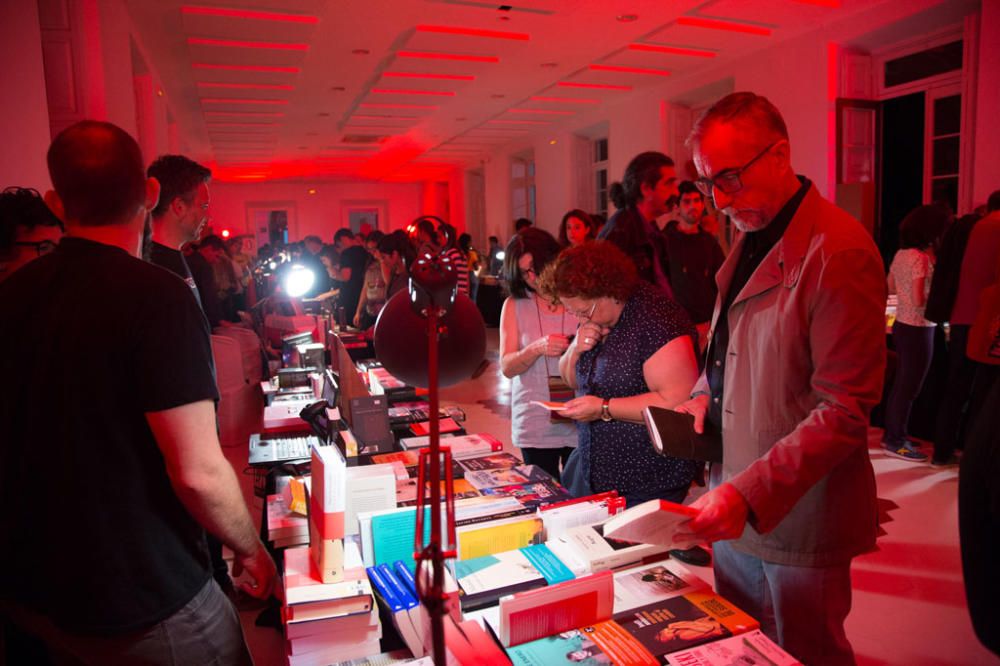 La cita literaria anual de La Térmica acogió a miles de visitantes en torno a las conferencias, conciertos y stands de libreros y librerías de Málaga.