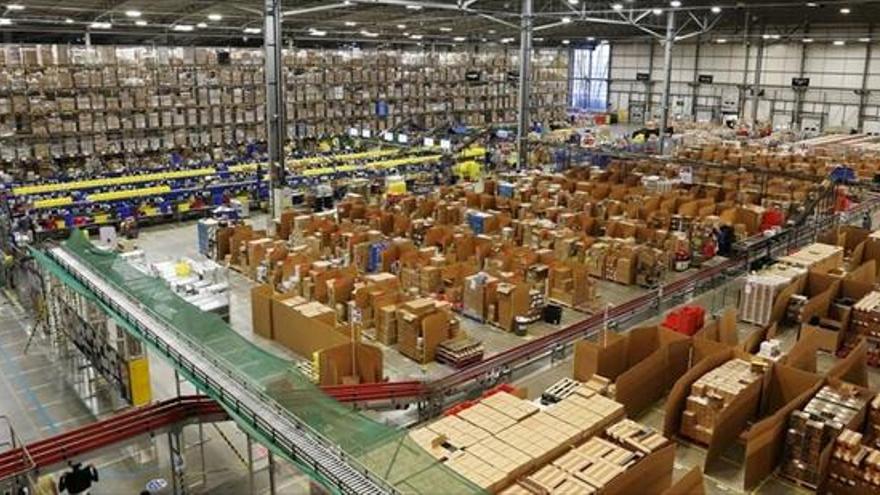 Lambán apela al «absoluto sigilo» tras la visita de Amazon