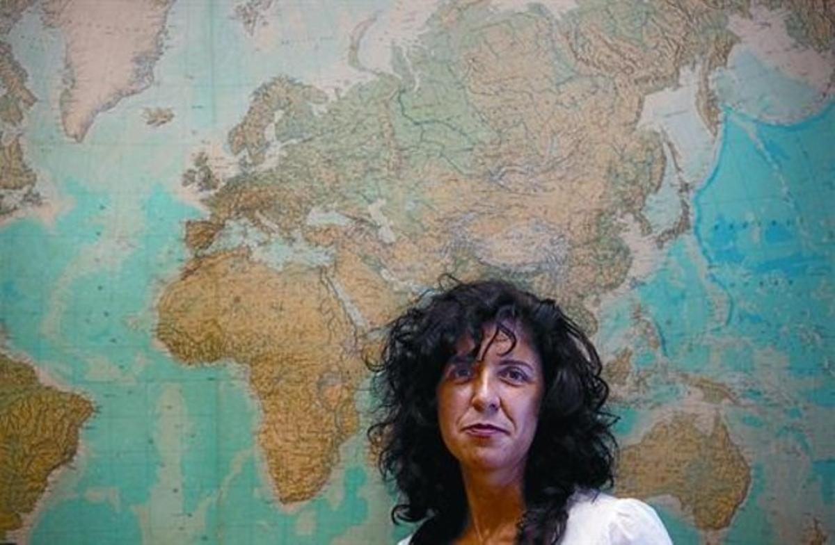 Especialista 8 María José Pujol, directora de Viatges Pujol, a la seva oficina, a Barcelona. Especialista 8 María José Pujol, directora de Viatges Pujol, a la seva oficina, a Barcelona.