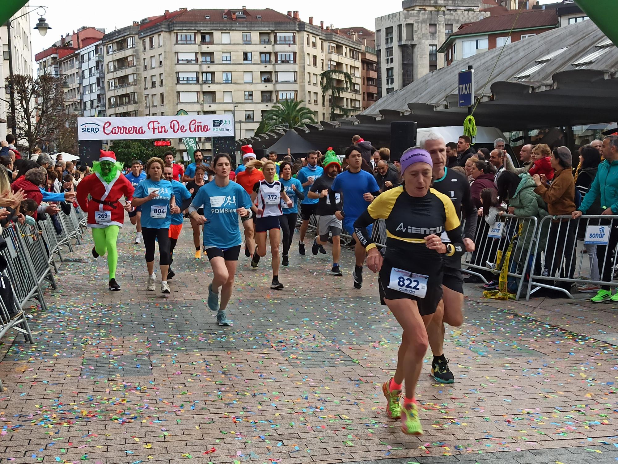 Casi 1.500 participantes disputan la carrera de Fin de Año de Pola de Siero