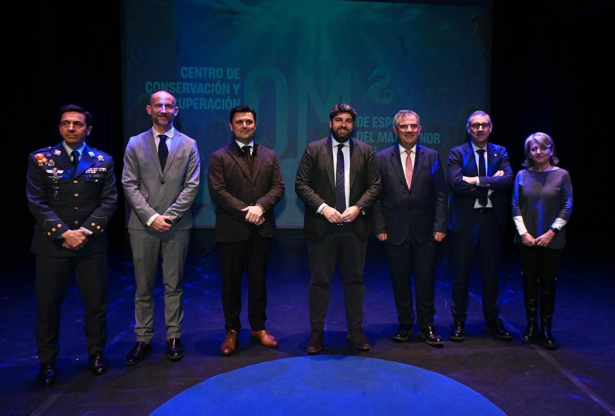 López Miras, José Miguel Luengo y los rectores de la Universidad de Murcia, en la presentación del Centro de Especies del Mar Menor