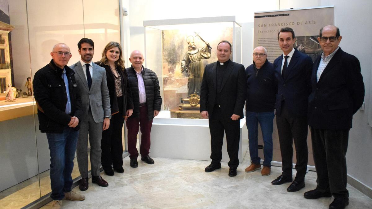 La escultura procede de la parroquia San Miguel Arcángel de Murcia y ha sido prestada por su párroco, don Alfonso Alburquerque, a iniciativa de las asociaciones belenistas de Fuente Álamo y ´José de Nazaret´ de La Arboleja.