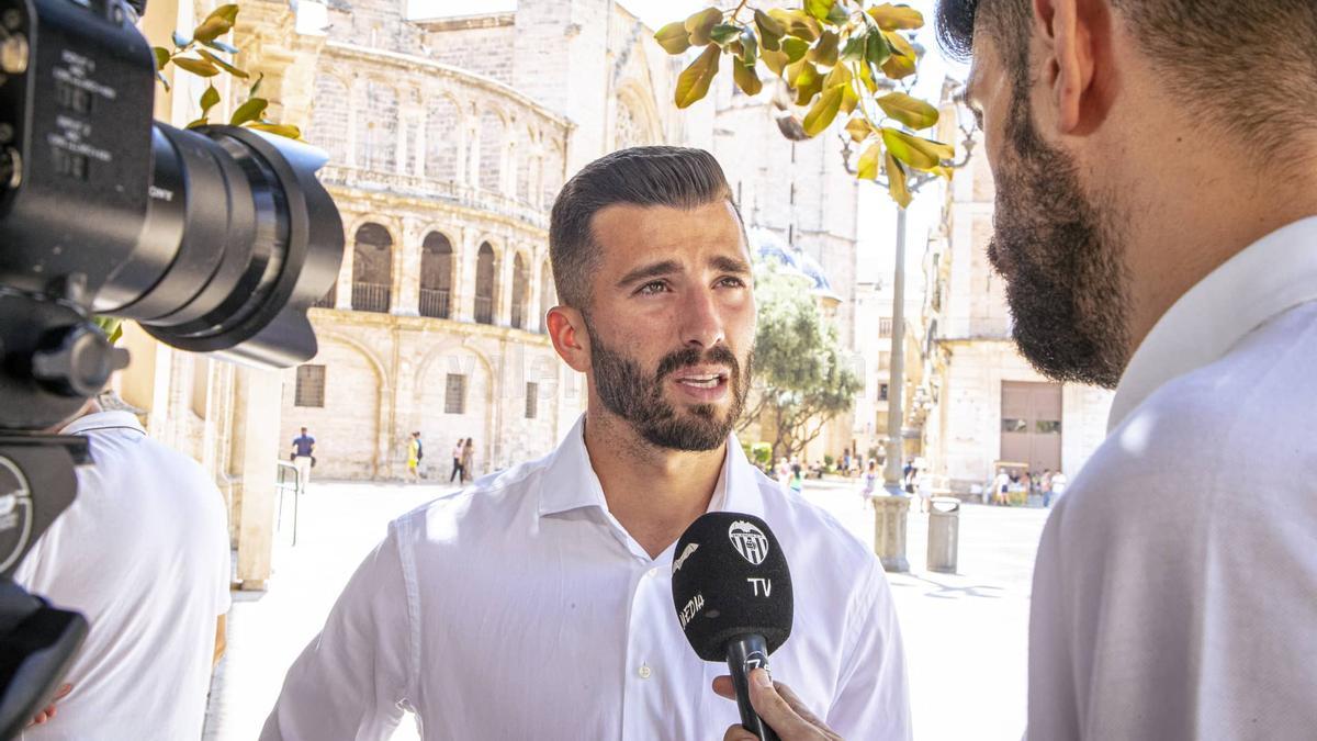 Gayà atiende a VCF Media