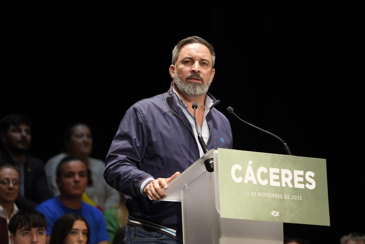 Abascal aposta per la lepenització definitiva de Vox després de trencar amb el nucli fundador