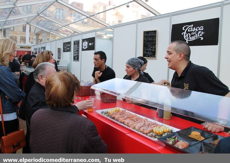 GALERÍA DE FOTOS -- Éxito del Mercado Gastronómico en Santa Clara