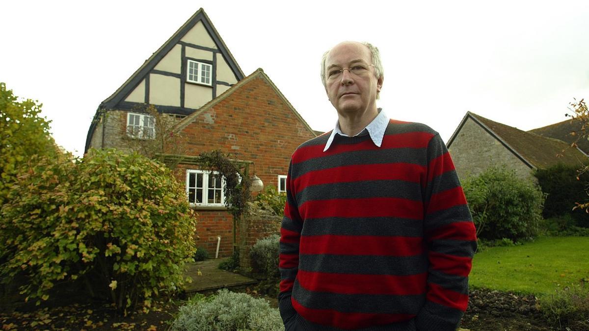 Philip Pullman, en su casa de Oxford (2007)