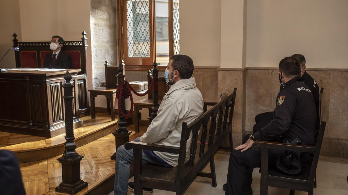 El guardia civil durante el juicio de la Audiencia