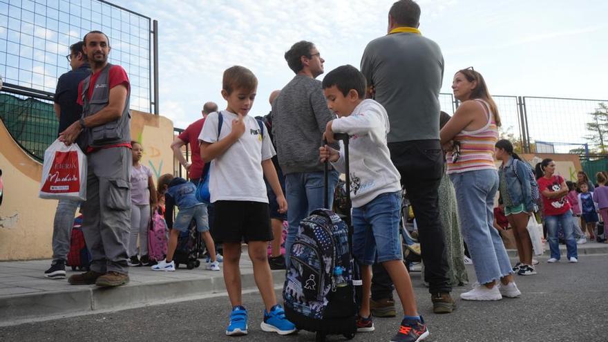 Con la mochila a cuestas: los más pequeños vuelven al colegio