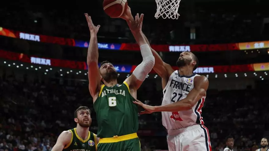 Francia repite bronce tras remontar a Australia