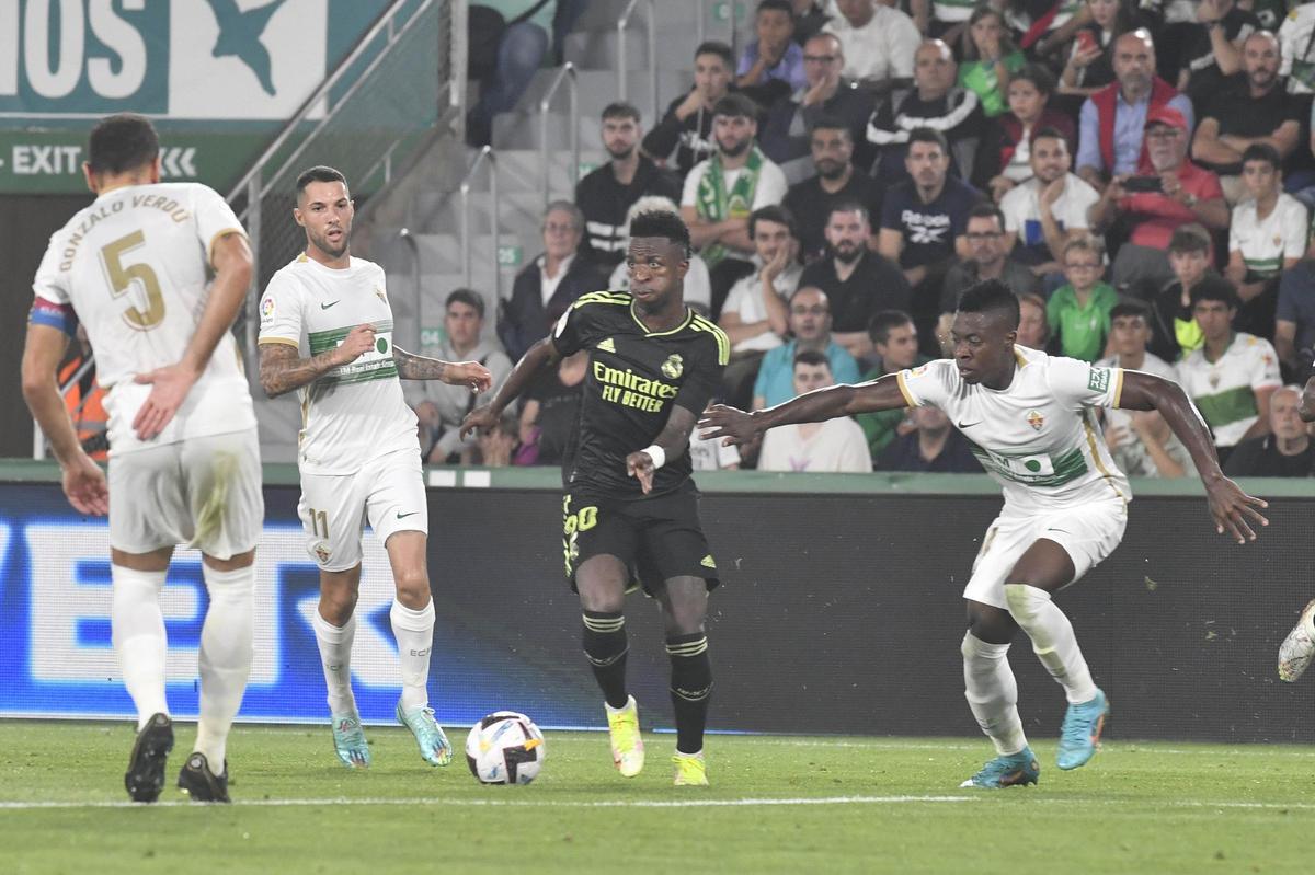 Imagen del último enfrentamiento entre Elche y Real Madrid en el Martínez Valero.