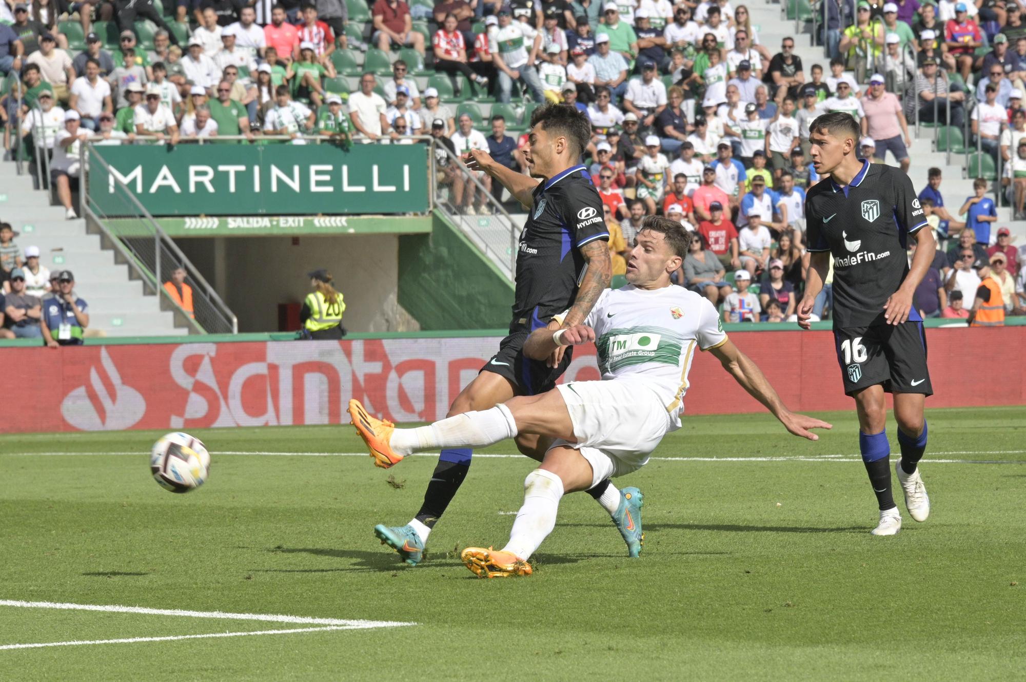 El Elche vacuna al Atlético de Madrid