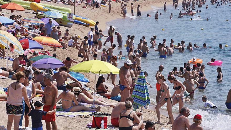 Més de 7 milions de turistes estrangers  i 7.000 milions perduts a l&#039;abril a Espanya