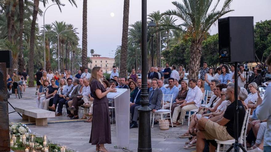 Prohens homenajea a las víctimas de los bombardeos republicanos sobre Palma en un acto sin Memòria de Mallorca