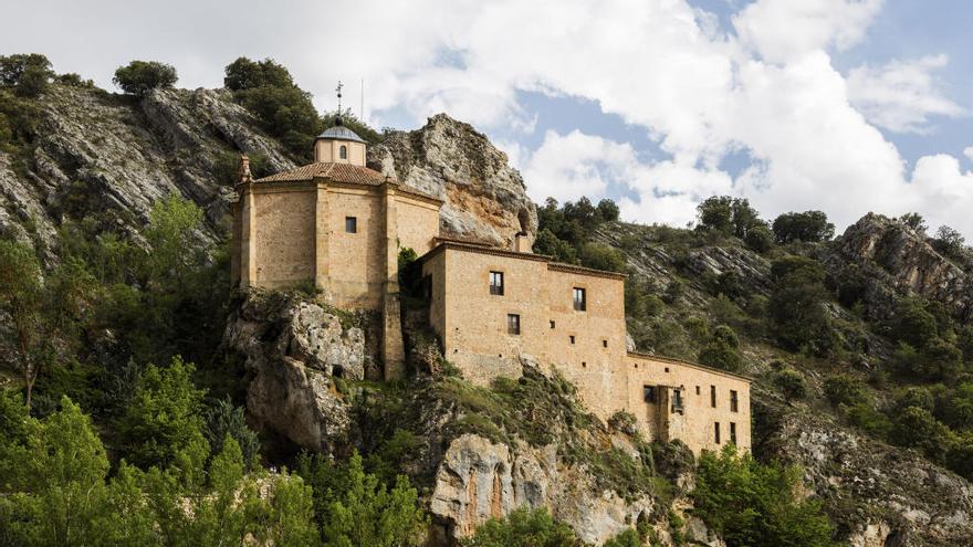 L&#039;ermita de San Saturio, a la riba del Duero.