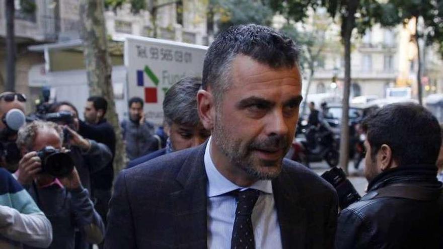 Santi Vila, a su llegada a la reunión de la dirección del PDeCAT. // Efe