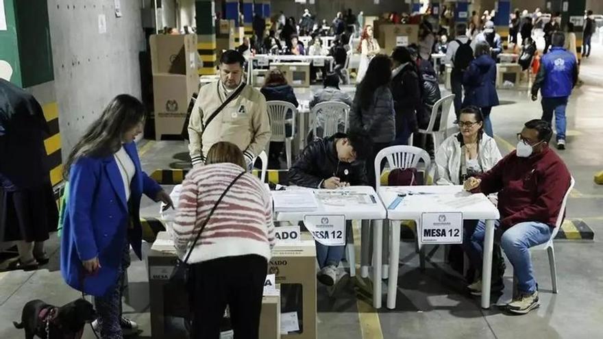 Un total de 1.958 colombianos se han inscrito en Asturias para participar en las elecciones presidenciales de su país, a lo largo de esta semana