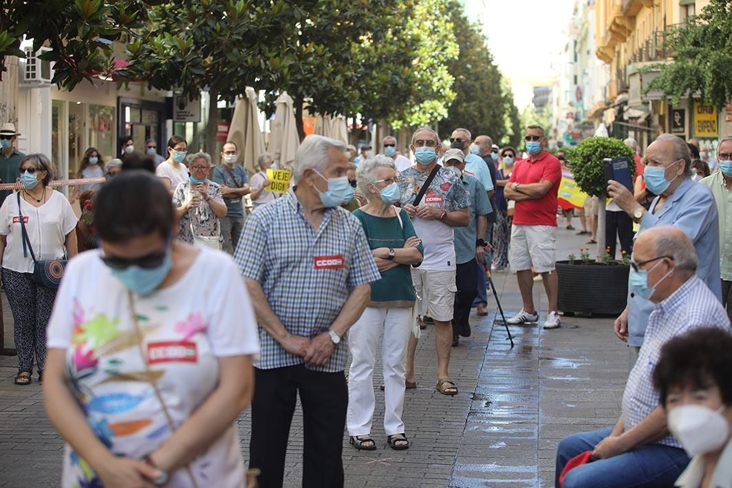 Concentración por un pacto para la reconstrucción social de España