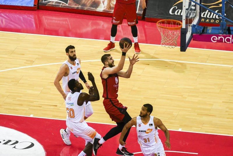 Partido entre el Casademont y el Baskonia