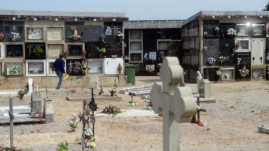 Los cementerios vilagarcianos amplían su horario de cara al Día de Todos los Santos