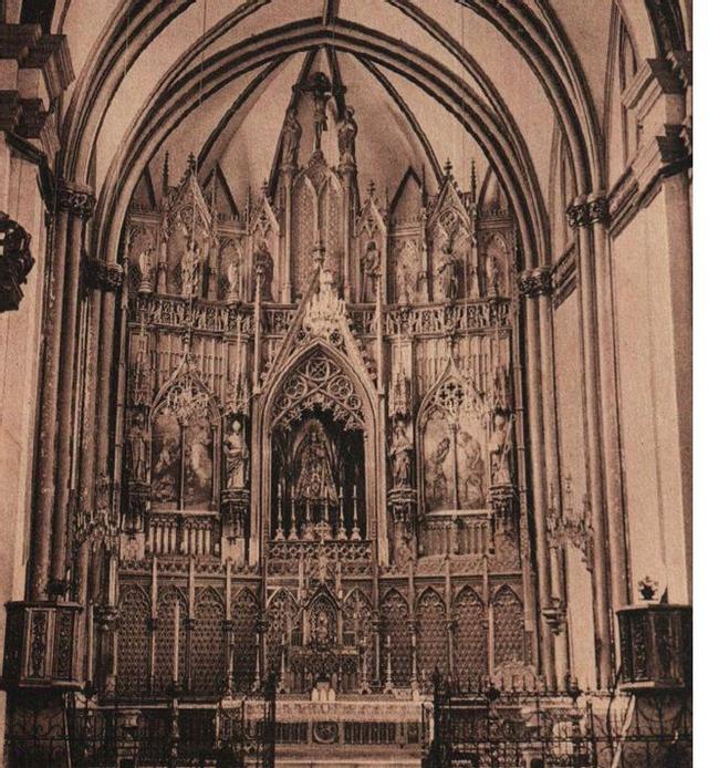 Altar mayor de Santa María de Gracia destruido en 1936.