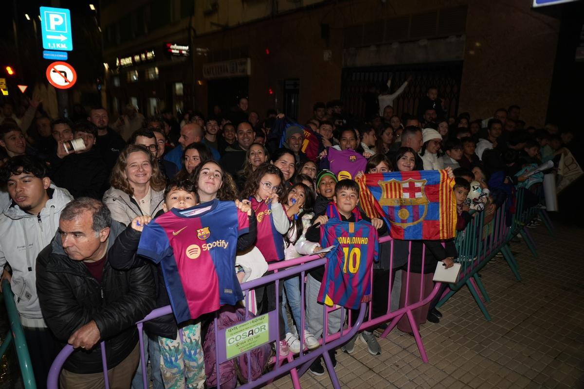 Villarreal-Barcelona: la llegada de Laporta, Lamine Yamal y compañía a Castellón