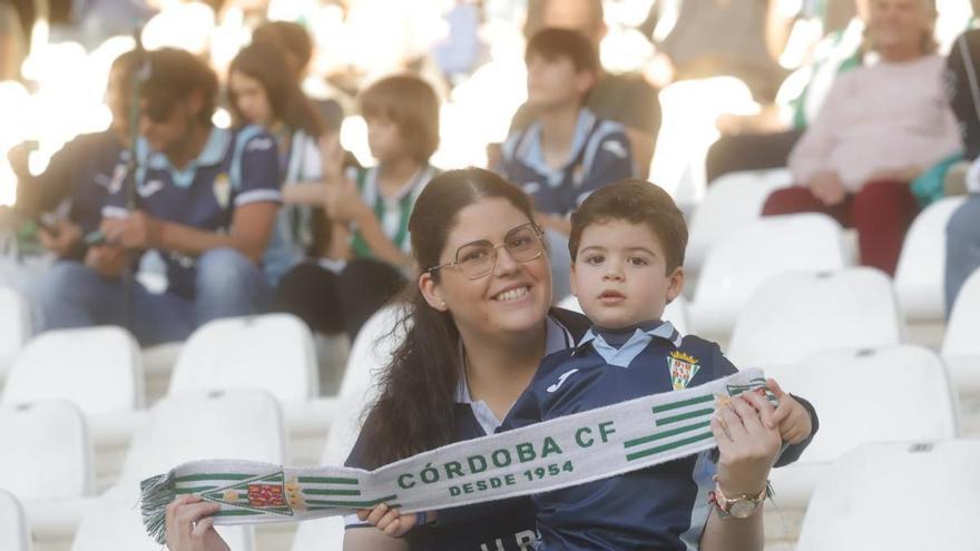 Córdoba CF-Mirandés | Las imágenes de la afición en El Arcángel