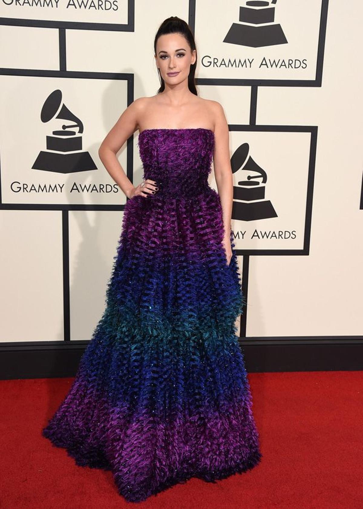 Premios Grammy 2016: Kacey Musgraves con vestido de Armani Privé