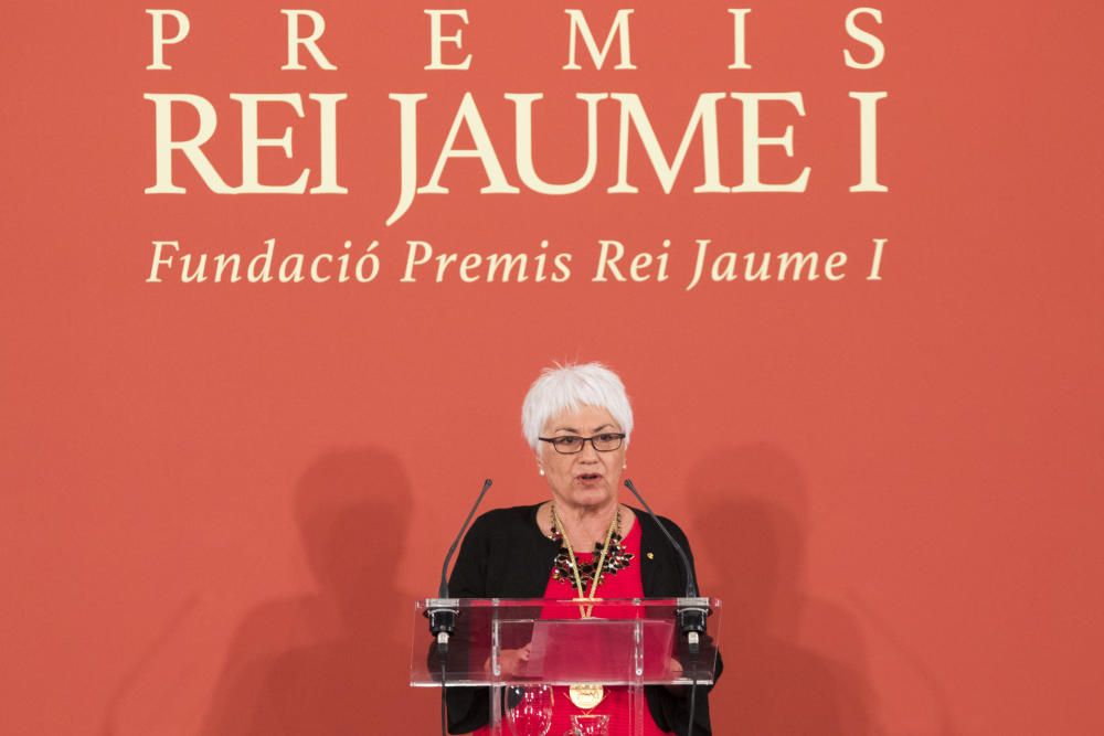 La reina Letizia preside la entrega de los Premios Jaume I