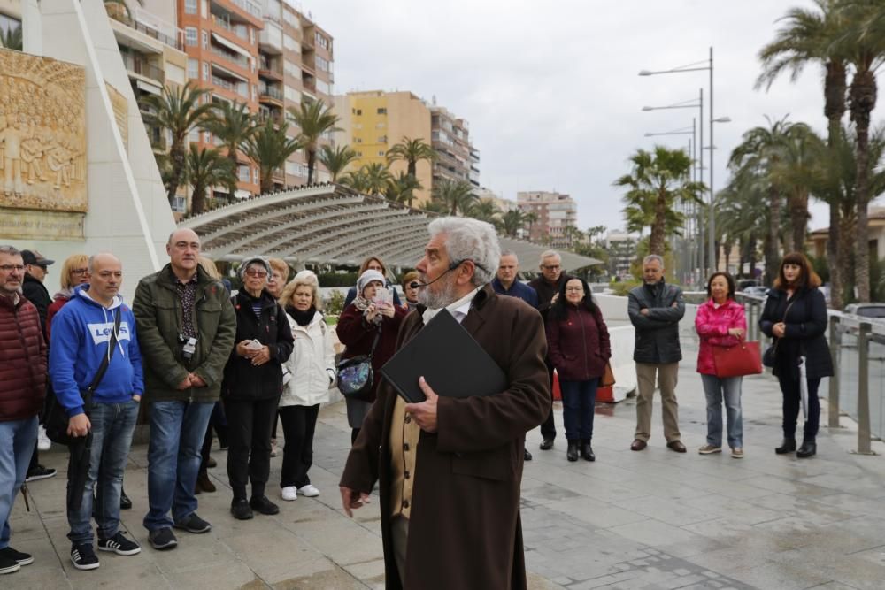 Ars Creatio rememoró este fin de semana con un recorrido teatralizado por Torrevieja el 190 aniversario del terremoto que asoló la comarca de la Vega Baja el 21 de marzo de 1829. Horas después de la r