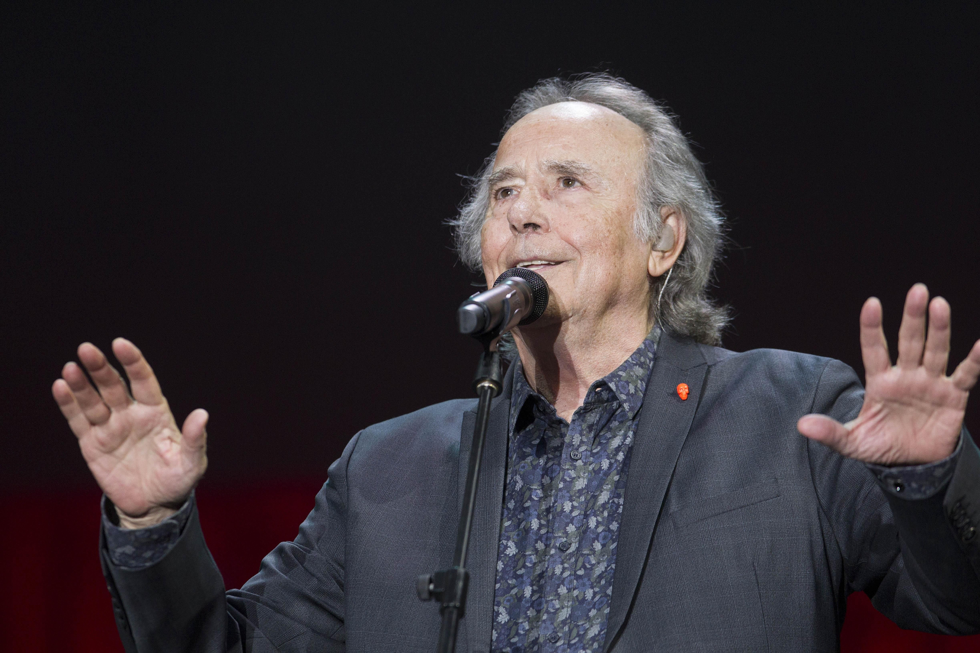 Así ha sido el primer concierto de la temporada en Castrelos: Serrat hace vibrar a Vigo
