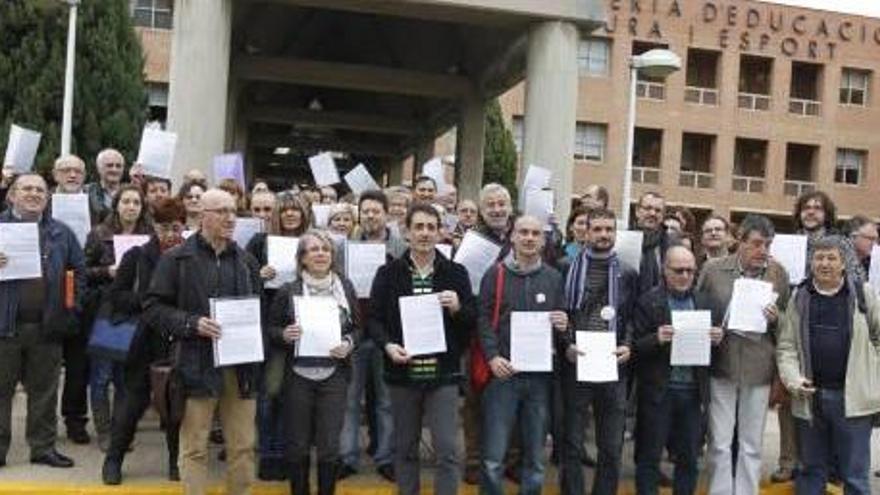 Los directores de colegio se plantan ante Educación