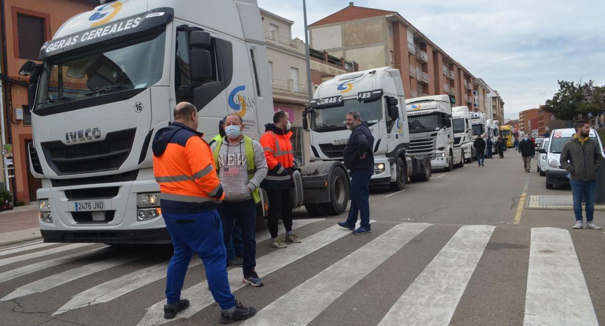 El paro del transporte toma fuerza