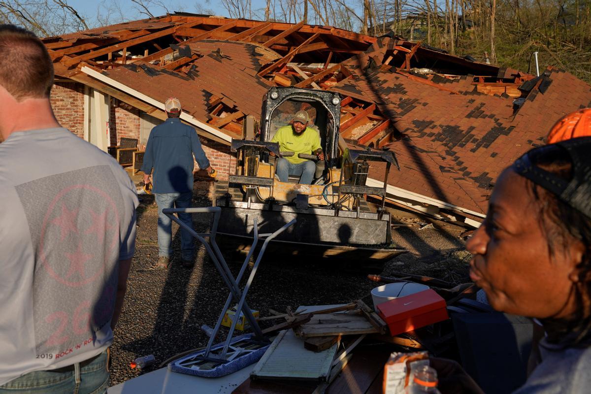 La oleada de tornados en Estados Unidos deja al menos 29 muertos