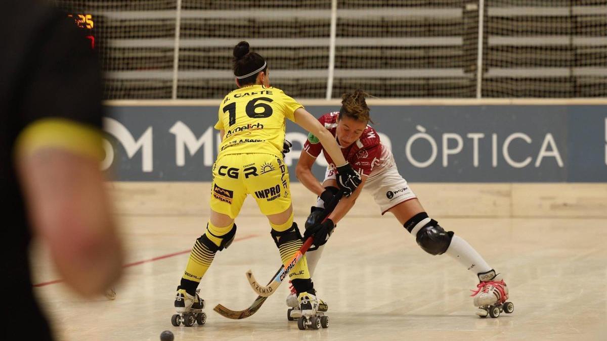 Una disputa en la primera semifinal de Copa en el Palacio de La Guía..