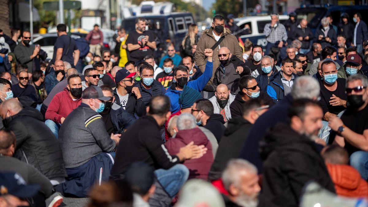 Los empleados del metal de Cádiz se manifiestan.