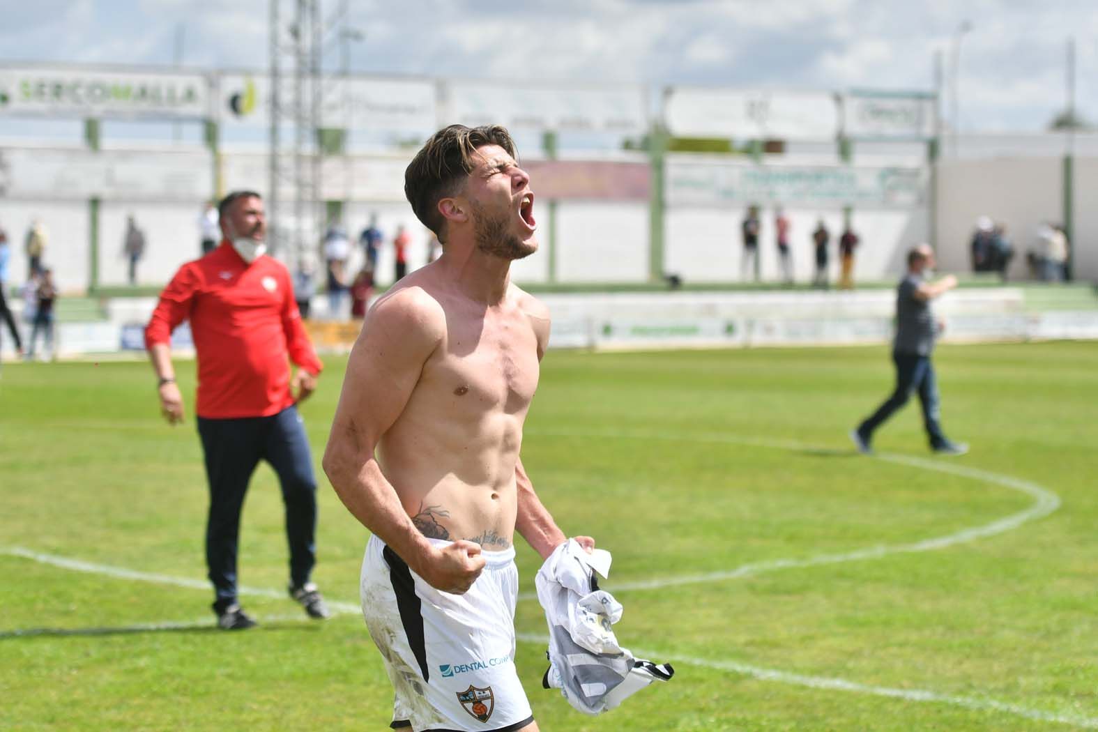 El triunfo del Pozobblanco ante el Córdoba B, en imágenes