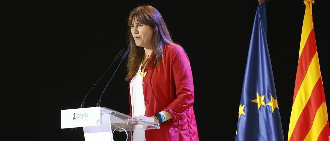 Laura Borràs, da un discurso durante la jornada inaugural del II Congreso de JxCat.