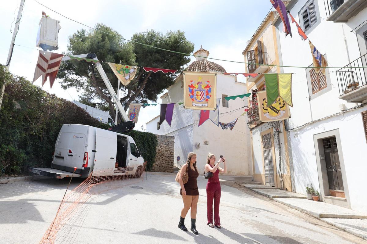 Preparativos de la Ibiza Medieval. Preparativos de la Ibiza Medieval.