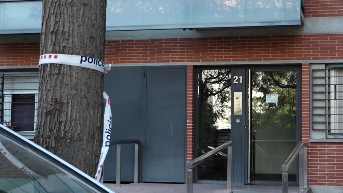 Los Mossos investigan la muerte violenta de un hombre en un bloque de pisos del barrio del Bon Pastor de Barcelona