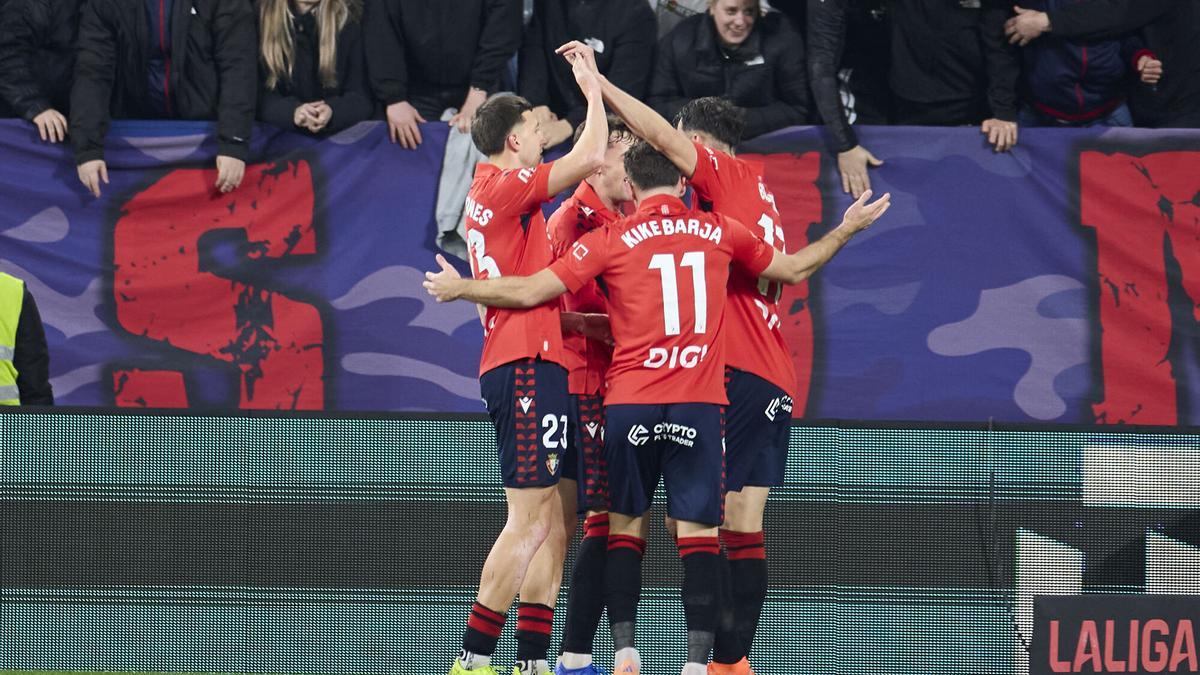 Ante Budimir of CA Osasuna celebrates after scoring the team's first goal  during the LaLiga EA Sports match between CA Osasuna and Deportivo Alaves at El Sadar on December 20, 2025, in Pamplona, Spain. AFP7 20/12/2025 ONLY FOR USE IN SPAIN. Ricardo Larreina / AFP7 / Europa Press;2025;SPAIN;SPORT;ZSPORT;SOCCER;ZSOCCER;CA Osasuna v Deportivo Alaves - LaLiga EA Sports;
