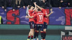 Ante Budimir of CA Osasuna celebrates after scoring the teams first goal  during the LaLiga EA Sports match between CA Osasuna and Deportivo Alaves at El Sadar on December 20, 2025, in Pamplona, Spain. AFP7 20/12/2025 ONLY FOR USE IN SPAIN. Ricardo Larreina / AFP7 / Europa Press;2025;SPAIN;SPORT;ZSPORT;SOCCER;ZSOCCER;CA Osasuna v Deportivo Alaves - LaLiga EA Sports;