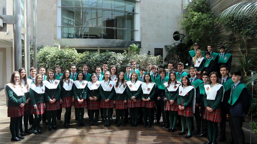 Las Acacias-Montecastelo planea juntar a alumnas y alumnos para optar al concierto de la Xunta